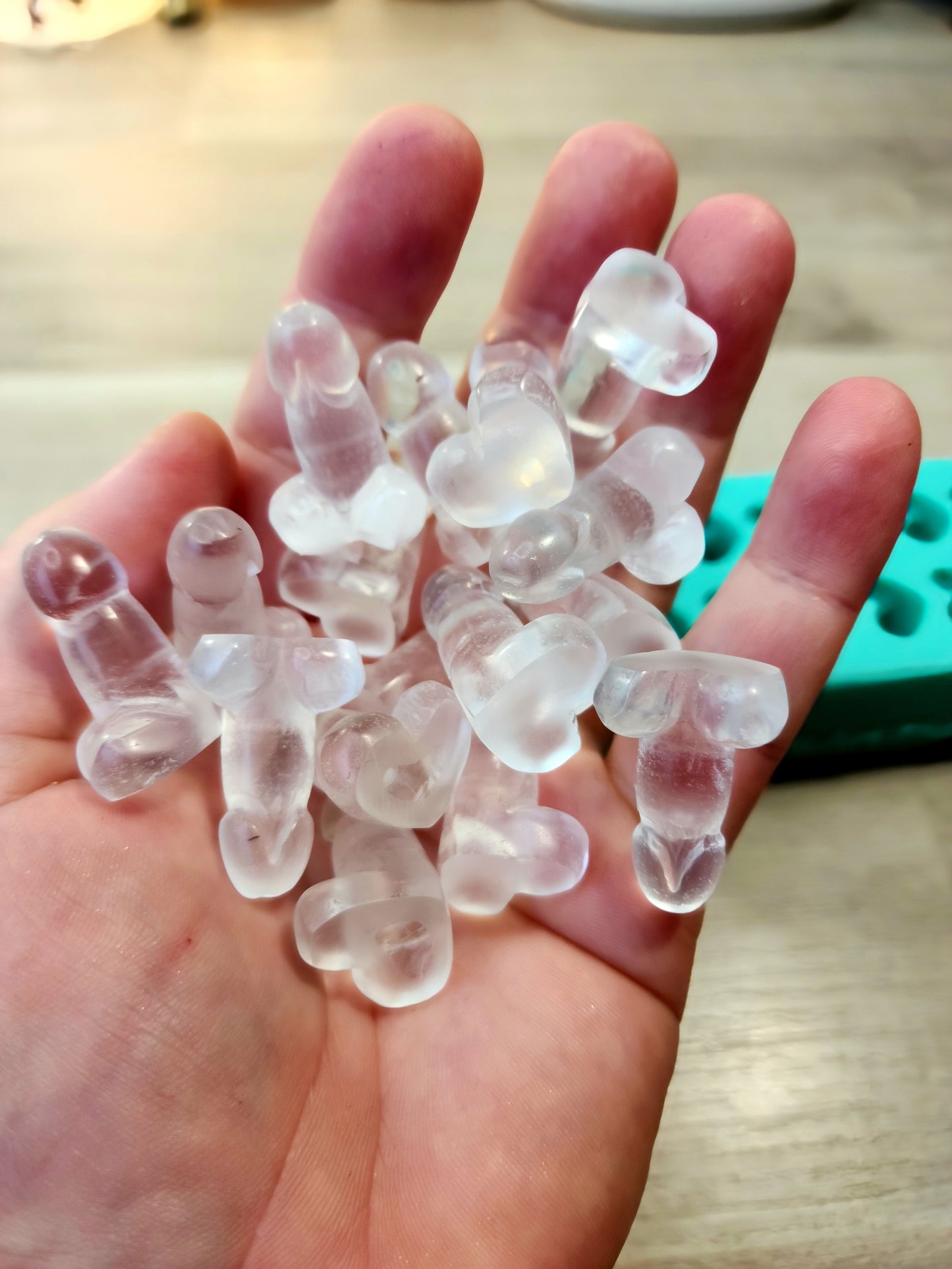 Mini penis palette silicone mould. Make 16 or 2 at once. Food grade silicone option for Ice Cubes, Chocolate, Gummies. Or make your own pair of resin earrings, wax melts, cheeky magnets. Great for hens nights, bachelorette parties, gifts.