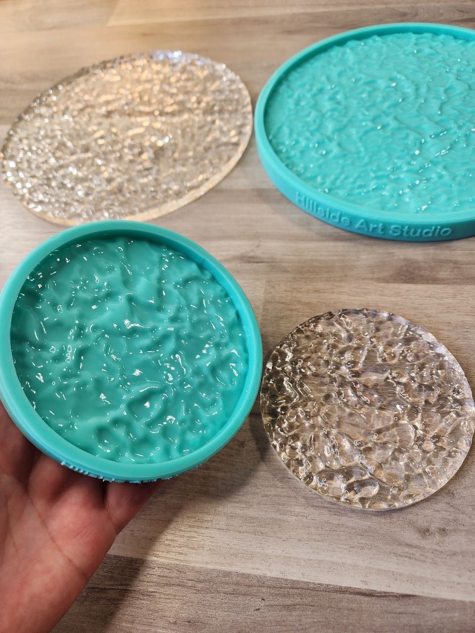 Textured 10 cm and 20 cm Wide Glossy Round Coaster and Centre Piece/Wall Hanging Silicone Mould. Single or Bundle Deal Sets