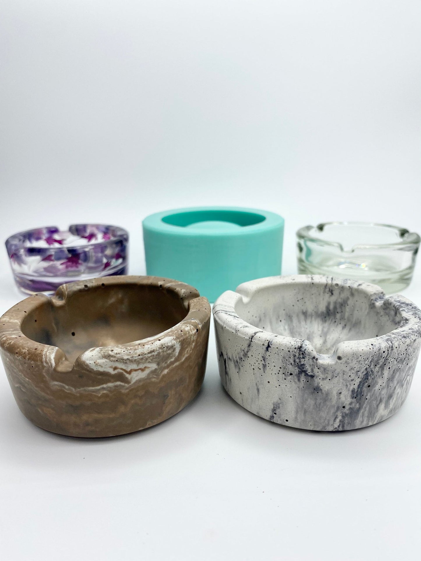 Glossy Ashtray Handmade Silicone Mould. Thick walls. Perfect for Resin and Concrete Ashtrays. Designed for easy demould