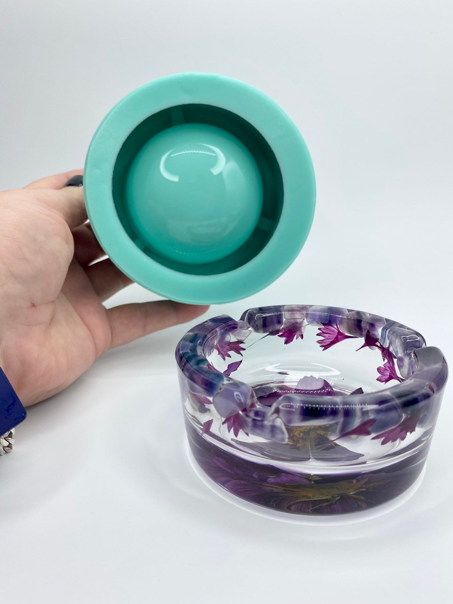 Glossy Ashtray Handmade Silicone Mould. Thick walls. Perfect for Resin and Concrete Ashtrays. Designed for easy demould