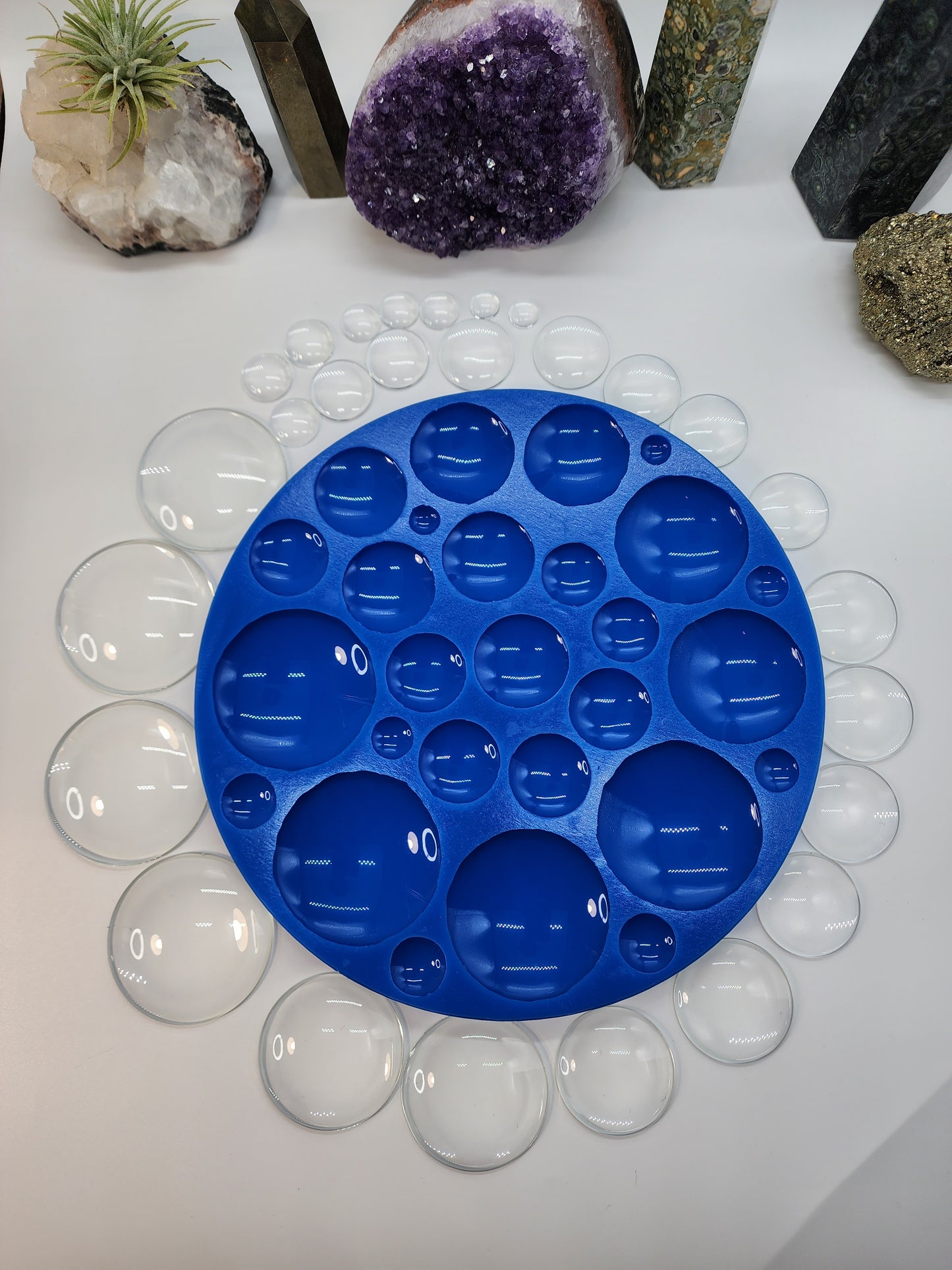 Round Circle Shape; XL Cabochon Palette Silicone Mould - 26 Piece. Large sizes. Make many resin earrings or pendants in one pour!