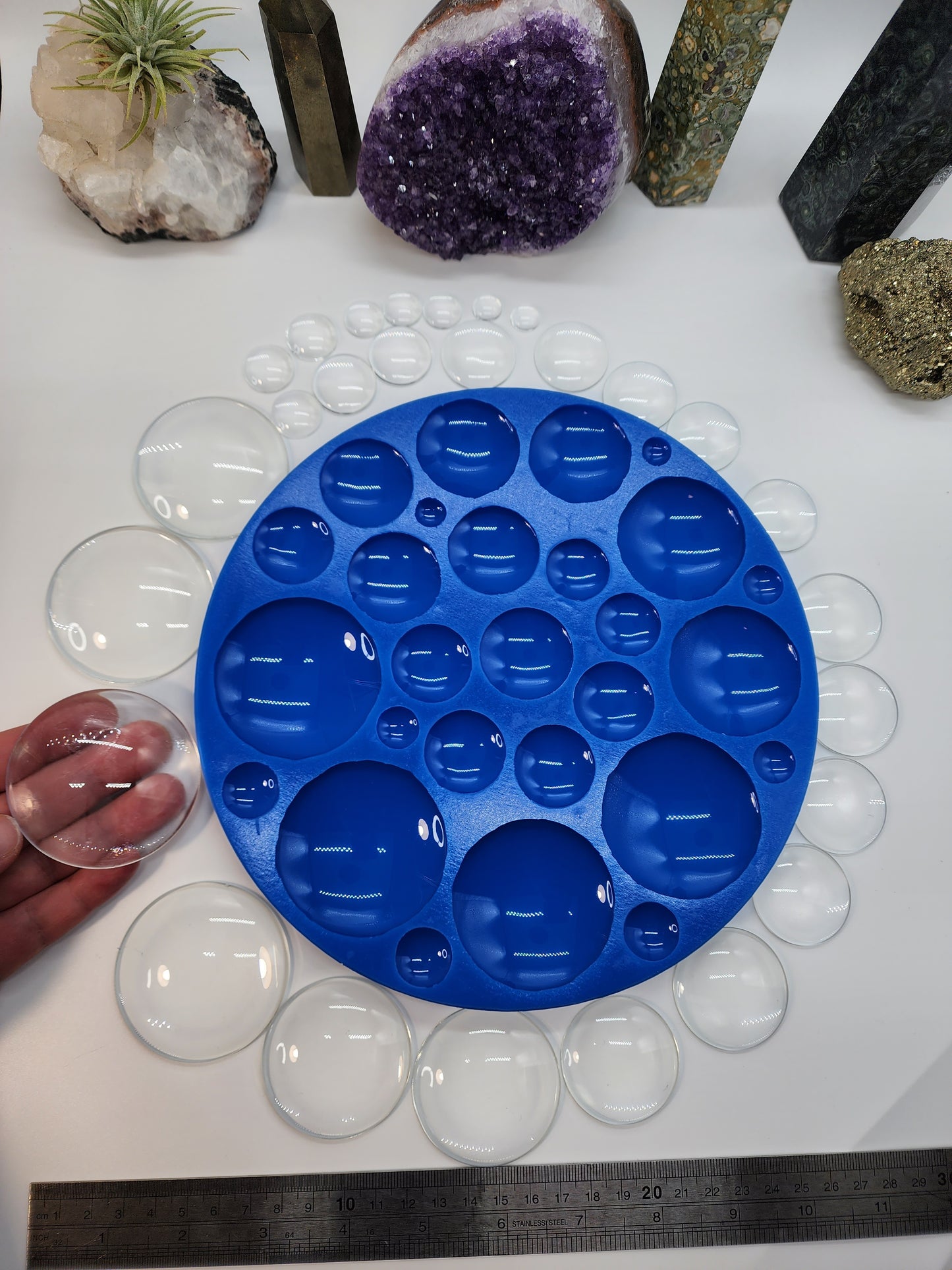 Round Circle Shape; XL Cabochon Palette Silicone Mould - 26 Piece. Large sizes. Make many resin earrings or pendants in one pour!