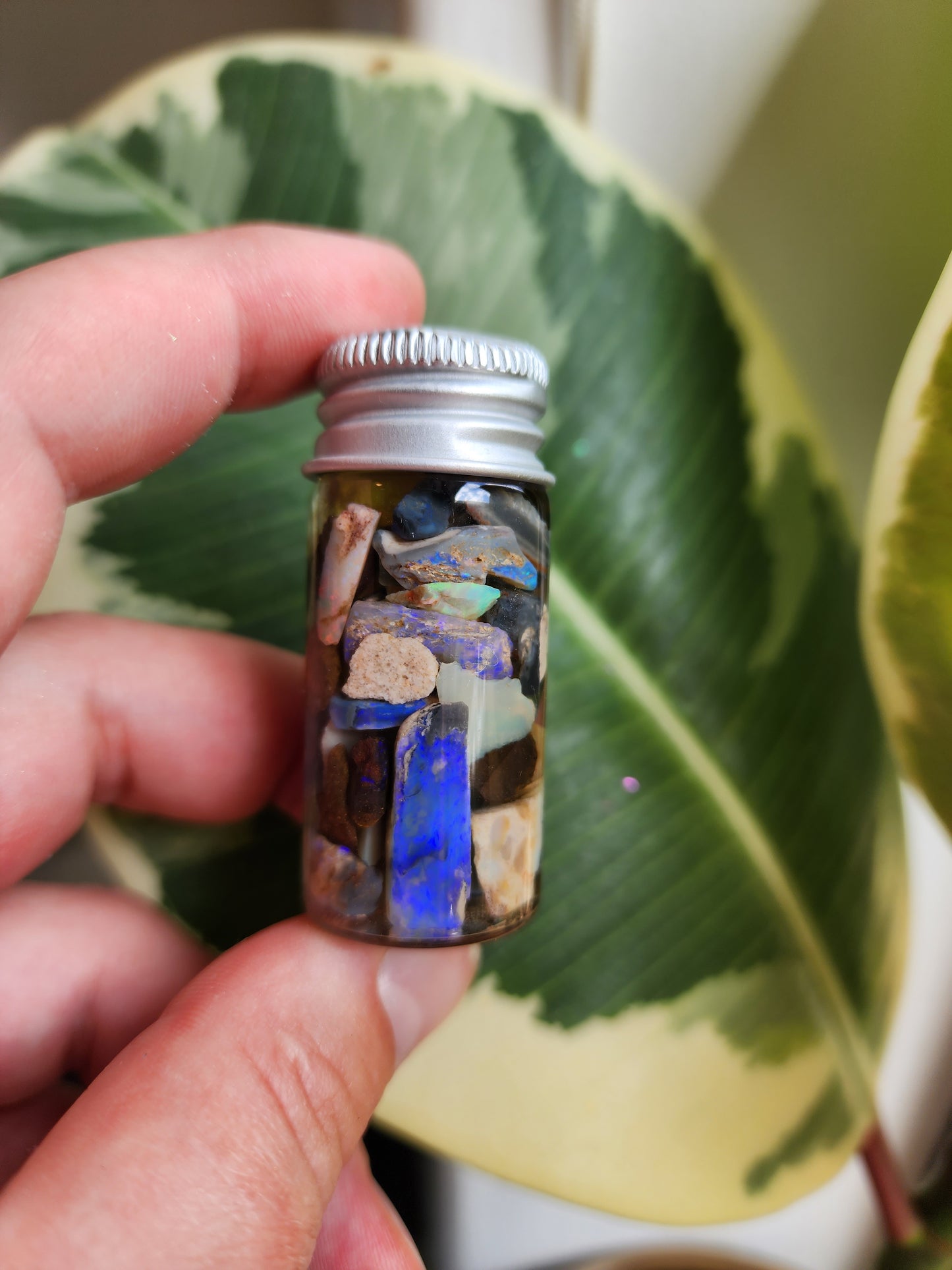 Raw Australian Opal Chips - 10 ml or 5 ml glass vial. Mix in resin and make jewellery. Make raw wire wrapped pendants, or cut, sand and polish for high end jewellery.