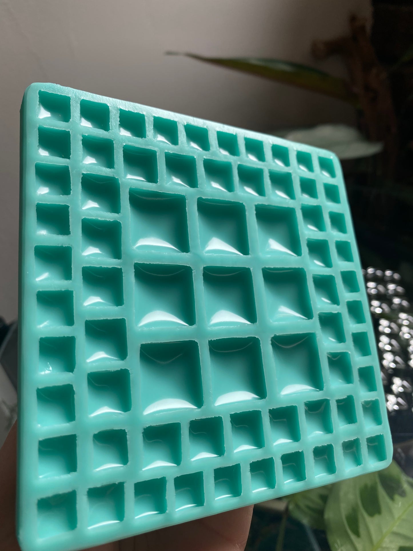 Square/Diamond Cabochon Palette Silicone Mould - 69 Pieces - various sizes.