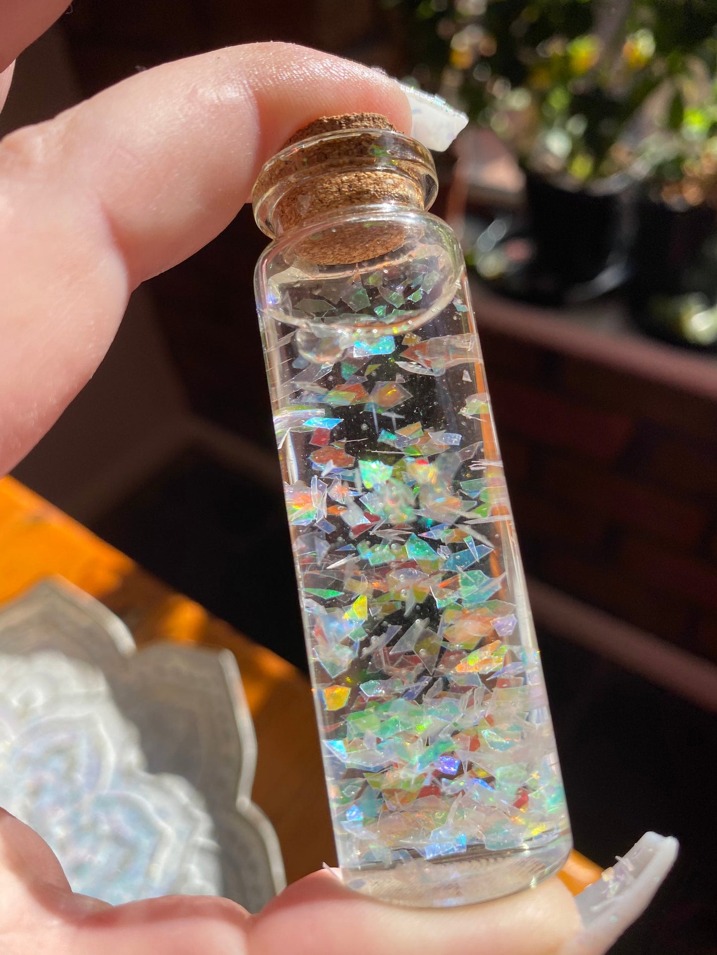 "Ghost Flakes" - Small Iridescent Colour Shifting Flakes. 15 ml glass vial. Resin art, slime, tumbler, soap, candle, nail art etc.