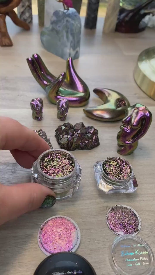 'Eskimo Kisses' Chameleon Colour Shifting Flakes. Lilac - gold - green. 0.1 g, 0.4 g or 0.65 g. Resin Art Supplies, Nail Art