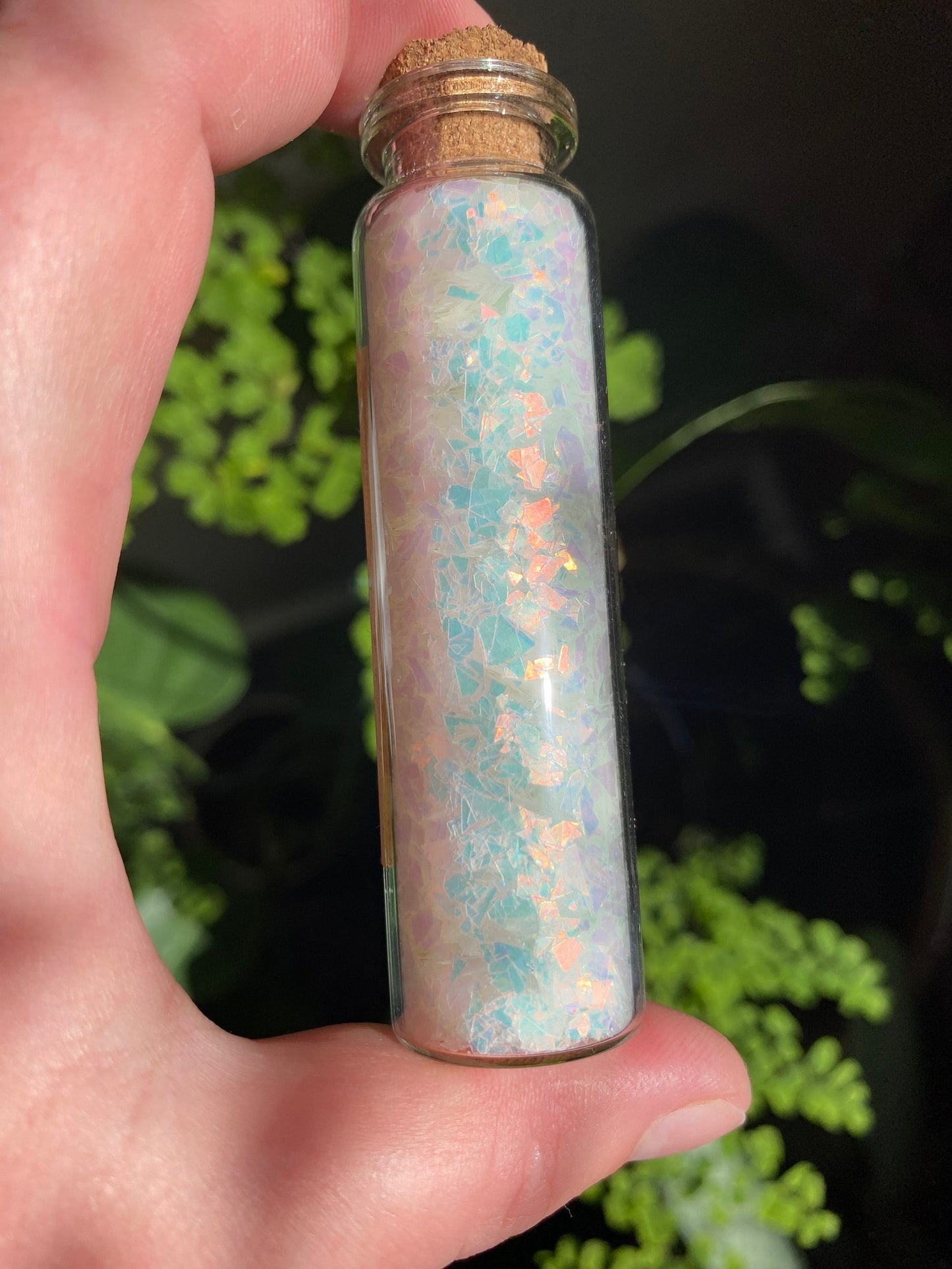 "Ghost Flakes" - Small Iridescent Colour Shifting Flakes. 15 ml glass vial. Resin art, slime, tumbler, soap, candle, nail art etc.