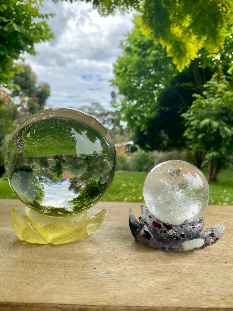 Lotus Flower Geode Crystal Handmade Silicone Mould. Holds Crystal balls or mini ring and trinket holder.